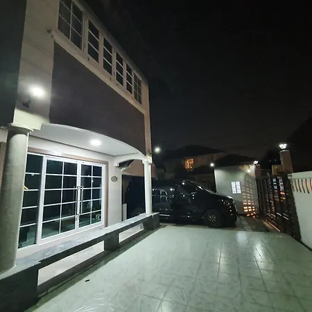 3 Bedroom Cozy Home Skytrain View Bkk