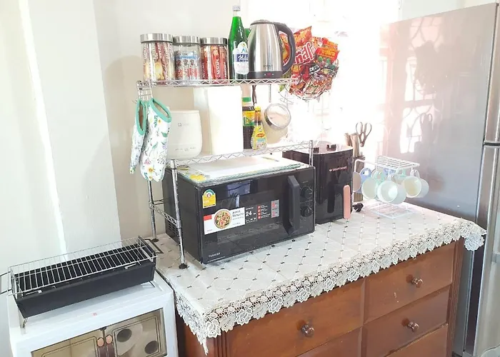 3 Bedroom Cozy Skytrain View Bkk Bangkok
