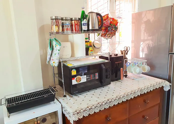 3 Bedroom Cozy Skytrain View Bkk Bangkok
