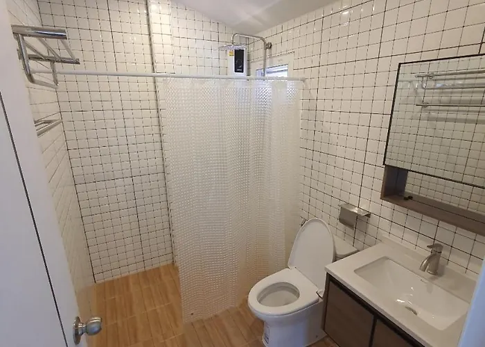 3 Bedroom Cozy Skytrain View Bkk Bangkok