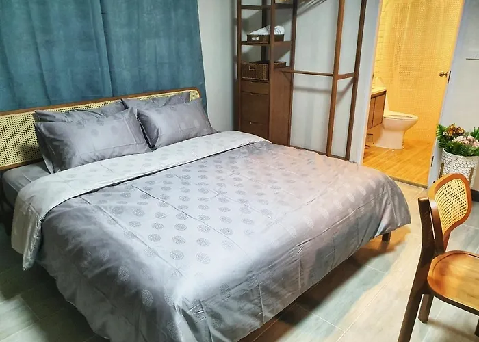 3 Bedroom Cozy Skytrain View Bkk
