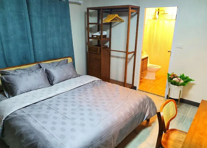 Holiday park 3 Bedroom Cozy Skytrain View Bkk *