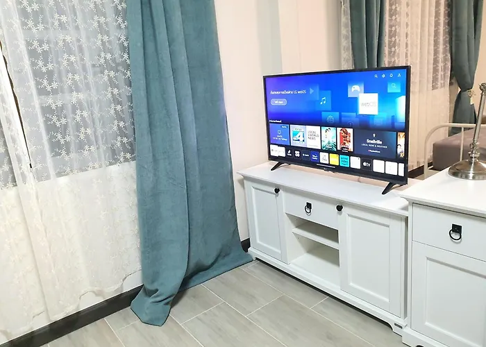 Holiday park 3 Bedroom Cozy Skytrain View Bkk *